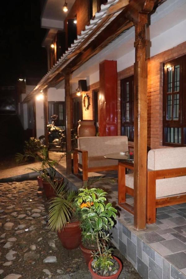 Heritage Home Dhulikhel Bagian luar foto